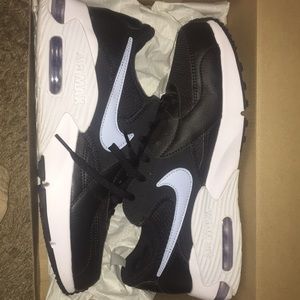 Nike air max’s ecxeee